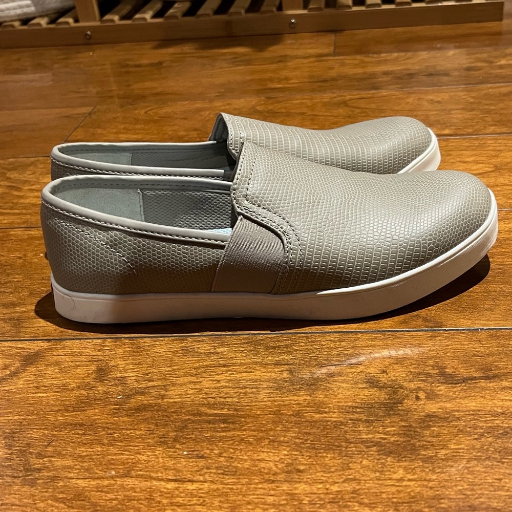 Dr. Scholls slip on shoe.